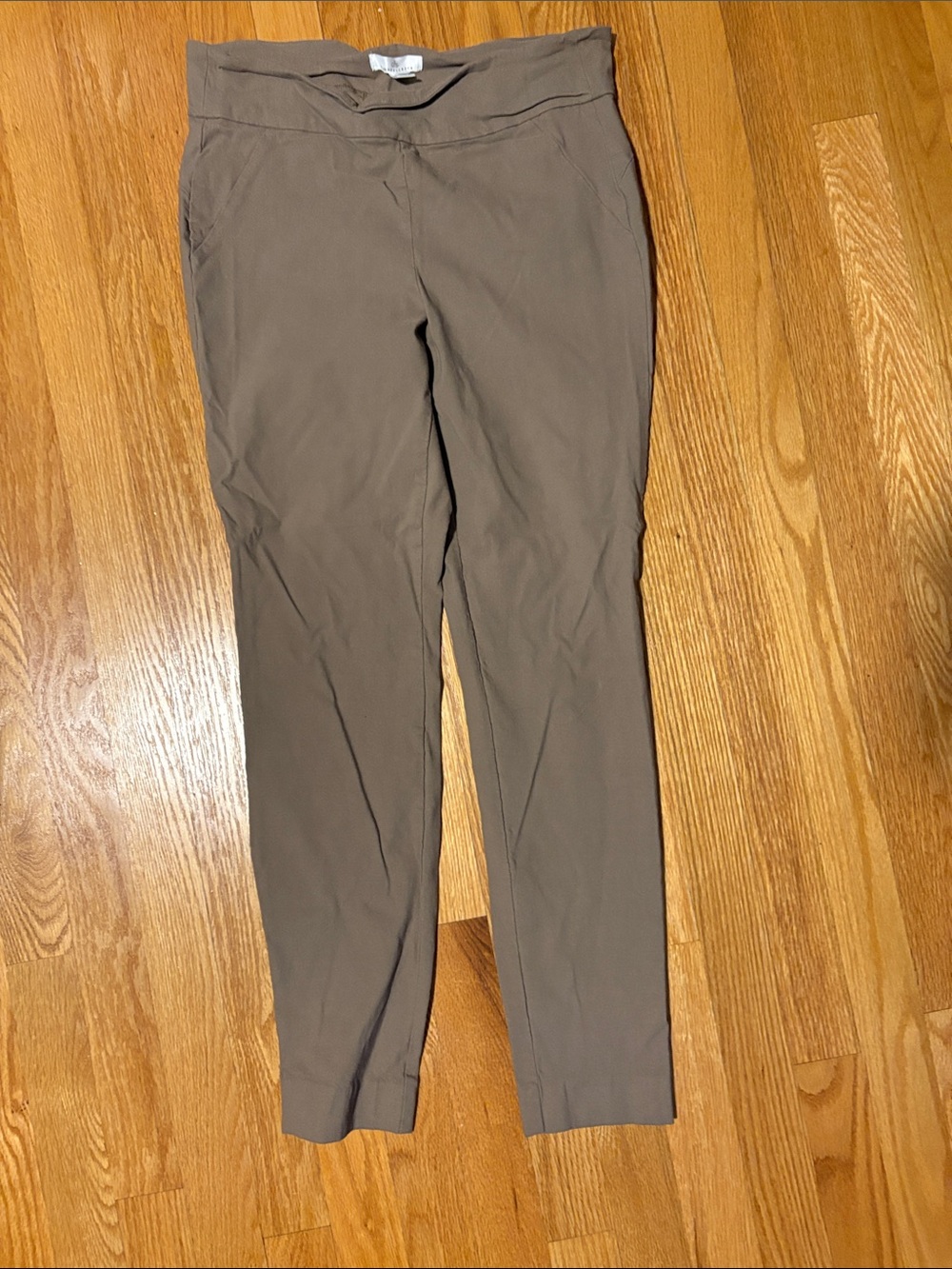 Women's Tailored Stretch Chinos in Taupe